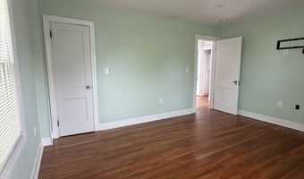 51 Reed St, Agawam, MA 01001