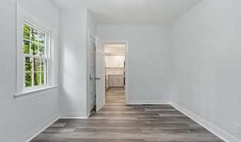 305 McCormack Rd, Albany, NY 12208