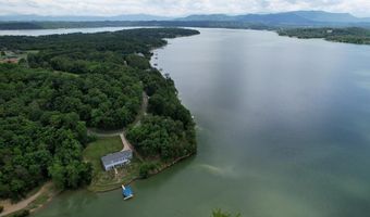 1147 Lakefront Pl, Baneberry, TN 37890