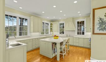90 Fodderstack Rd, Highlands, NC 28741