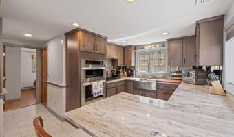 93 Island View Rd, Acton, ME 04001