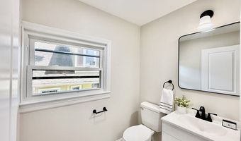 21 Upcrest Rd SF, Boston, MA 02135