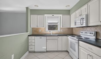 3334 2ND St S, Arlington, VA 22204