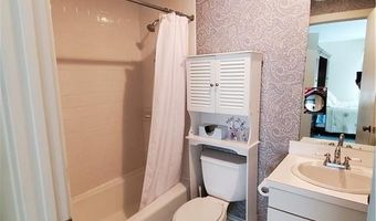 15 Hammersmith Rd 33, Newport, RI 02840