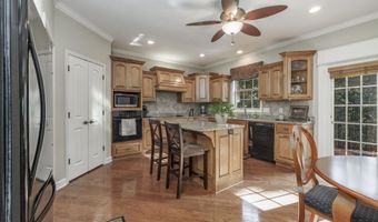 12 La Viejo Pl, Hot Springs Village, AR 71909