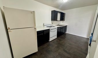 17 W 4th St, Atlantic, IA 50022