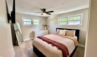 17 Rondeau Rd, Bellingham, MA 02019