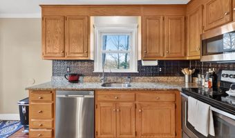 23 Daniel Rd, Bristol, CT 06010