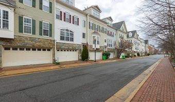 5067 DONOVAN Dr, Alexandria, VA 22304