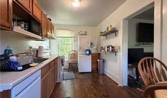 5 Warner St 2, Newport, RI 02840