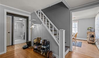 132 King Phillip Dr, North Kingstown, RI 02852