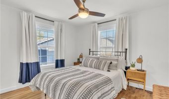 303 SE Henry St, Bentonville, AR 72712