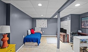 30 Eldredge Ave, East Greenwich, RI 02818