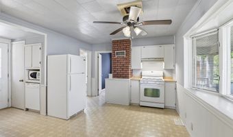 521 E CALUMET St, Appleton, WI 54915