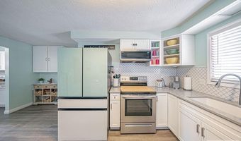 171 N 8th St, Ashton, ID 83420