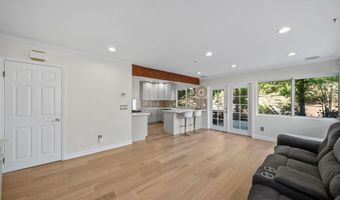 30729 Lakefront Dr, Agoura Hills, CA 91301