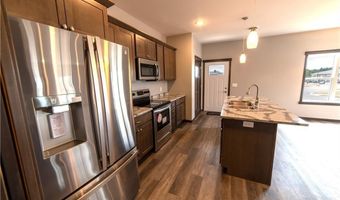 1368 Cypress Ct, Altoona, WI 54720