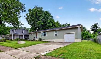 233 22nd St, Baxter Springs, KS 66713