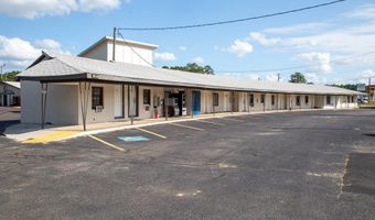 539 S Main St, Baxley, GA 31513