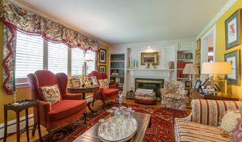 92 Forest Rd, Agawam, MA 01001