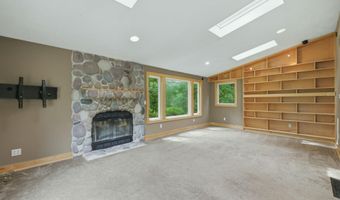 1372 Cramton Ave NE, Ada, MI 49301