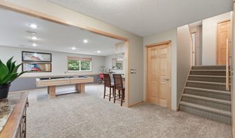 3405 Pawnee Dr SE, Alexandria, MN 56308