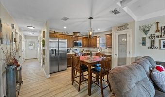 200 W 4th St, Alice, TX 78332