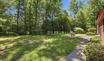9 Deacon Hunt Dr, Acton, MA 01720
