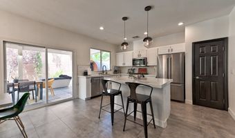 1041 Chestnut Chase St, Las Vegas, NV 89138
