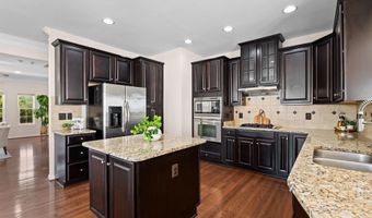 25741 CLAIRMONT MANOR Sq, Aldie, VA 20105