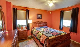 5328 Seminary Rd, Alton, IL 62002