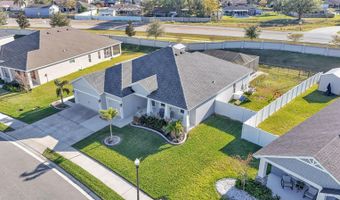 241 WALKERS POINT Dr, Auburndale, FL 33823