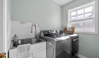 9258 Tyne Ln, Inver Grove Heights, MN 55077