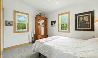 5360 S Highpoint Dr, Albion, IN 46701