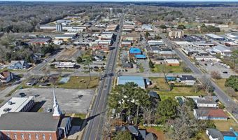 309 S Main St, Atmore, AL 36502