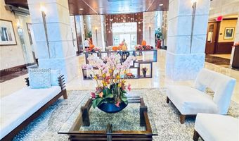 19501 W Country Club Dr PH-06, Aventura, FL 33180