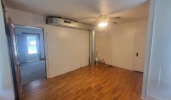 2015 L St, Auburn, NE 68305
