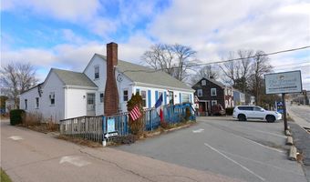 72 E Main Rd, Middletown, RI 02842