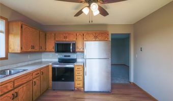 13752 Round Lake Blvd NW, Andover, MN 55304