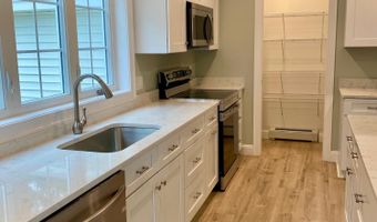 47 Woodbrey Ln, Standish, ME 04084