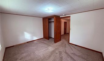 924 Kearney St, Atchison, KS 66002