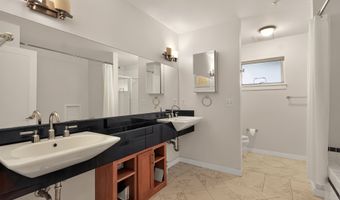 3930 ABBEY Ln A408, Astoria, OR 97103