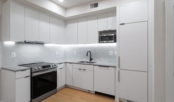 733 8TH St SE 02, Washington, DC 20003