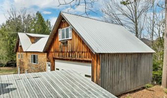 17 Croto Ln, Albany, NH 03818