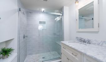 806 S ANN St, Baltimore, MD 21231