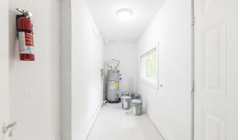 656 Villa Crst, Macon, GA 31206