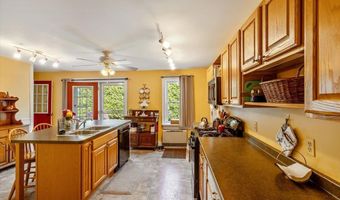 221 S Main St, Cambridge, VT 05444