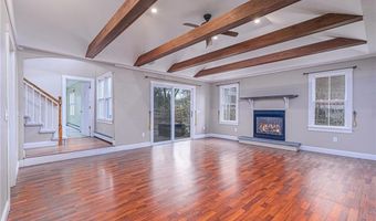 61 Howland Ave, Jamestown, RI 02835