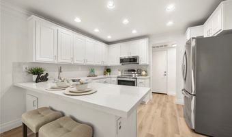 6076 E East Montefino Ln, Anaheim, CA 92807
