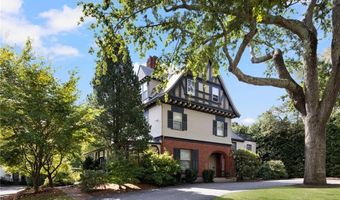 107 Old Beach Rd 2, Newport, RI 02840